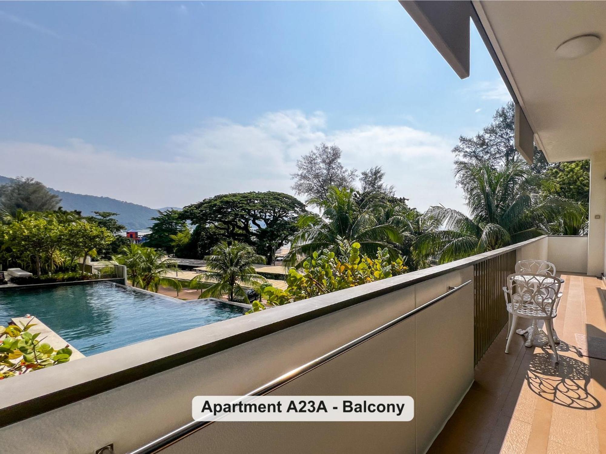 Апартаменти By The Sea- Pool And Sea View Бату-Феррінгі Екстер'єр фото